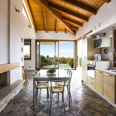Villa Clicksardegna Paraiba Fronte Mare Per 12 Persone
