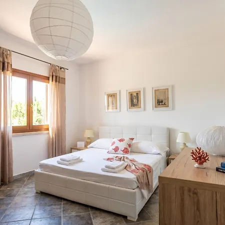 Villa Clicksardegna Paraiba Fronte Mare Per 12 Persone
