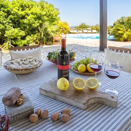 Villa Clicksardegna Paraiba Fronte Mare Per 12 Persone