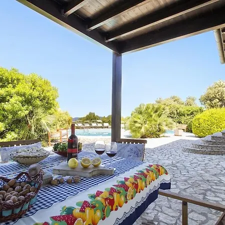 Clicksardegna Paraiba Fronte Mare Per 12 Persone Villa Alghero